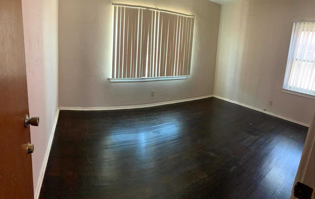3727 Nashville Ave - Photo 5 of 8