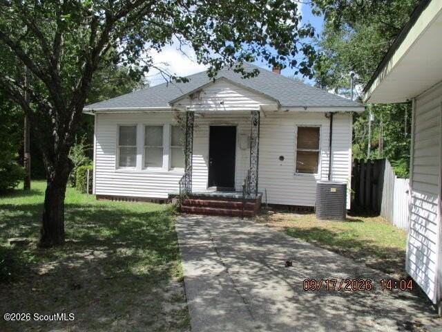 310 Hill St - Photo 2 of 12