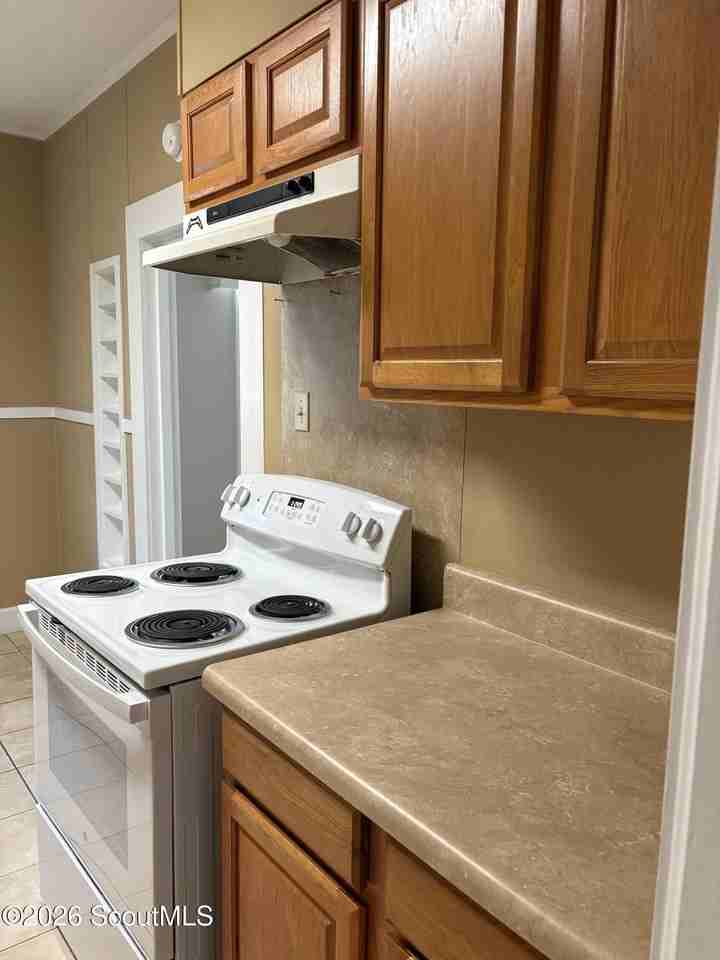 310 Hill St - Photo 6 of 12