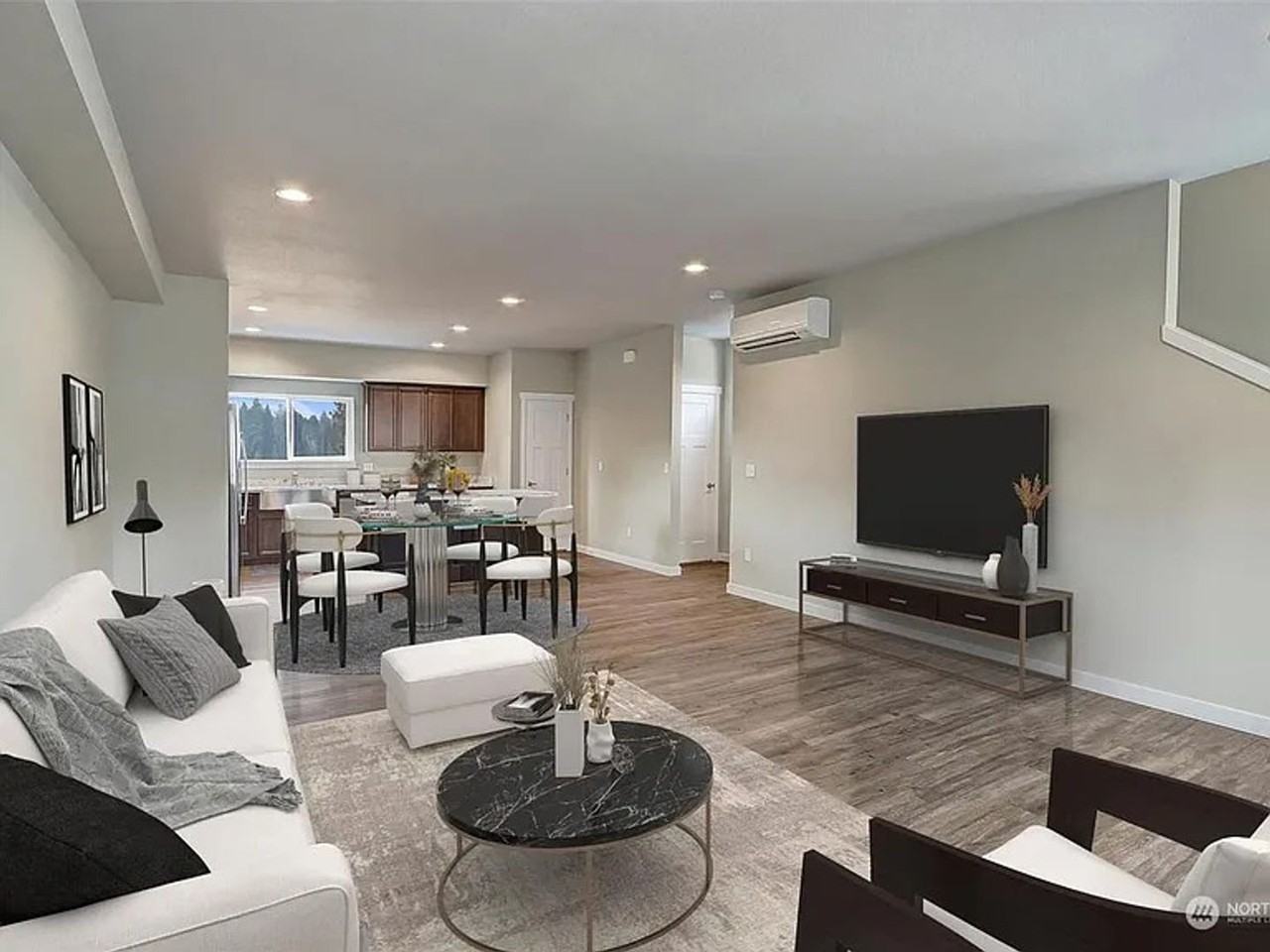 222 Penny Ave - Photo 2 of 6