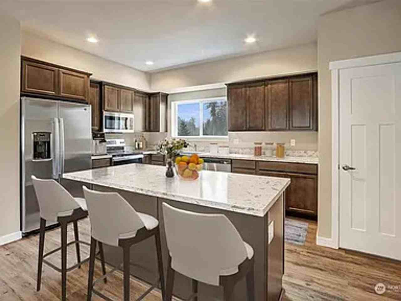 222 Penny Ave - Photo 3 of 6