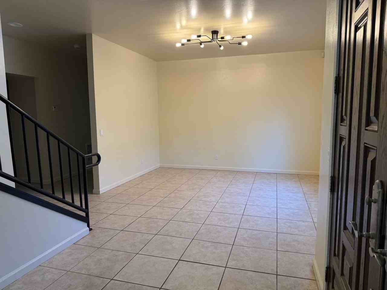 1189 W Upas St - Photo 7 of 50