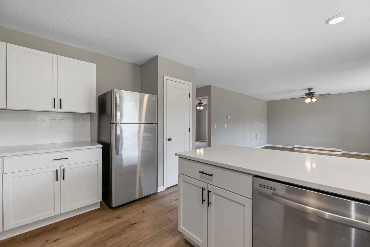 15120 15120 E 63rd St- FOR RENT - Photo 7 of 35