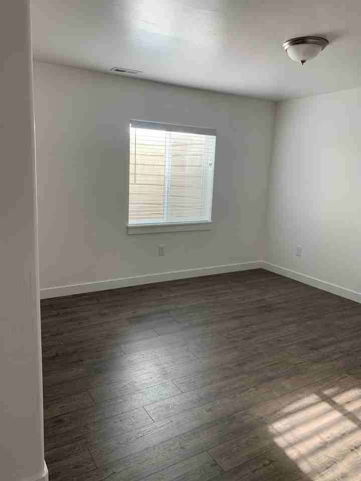 5672 N Sagewood Dr - Photo 2 of 7