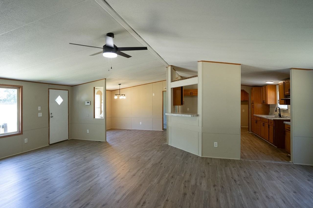 2619 Boyd Rd - Photo 4 of 34