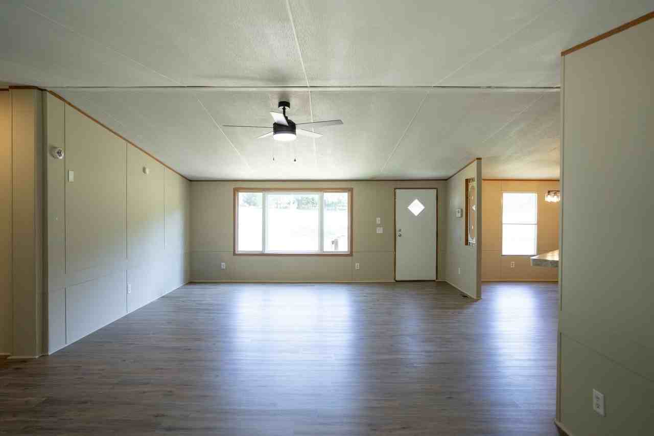 2619 Boyd Rd - Photo 5 of 34