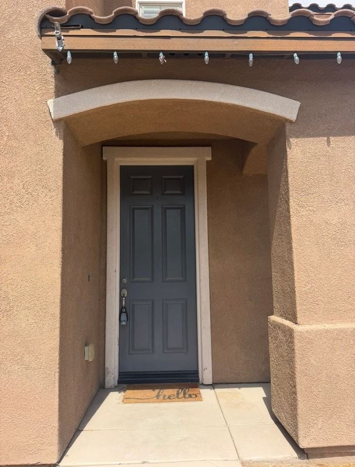 686 Las Dunas St - Photo 2 of 15