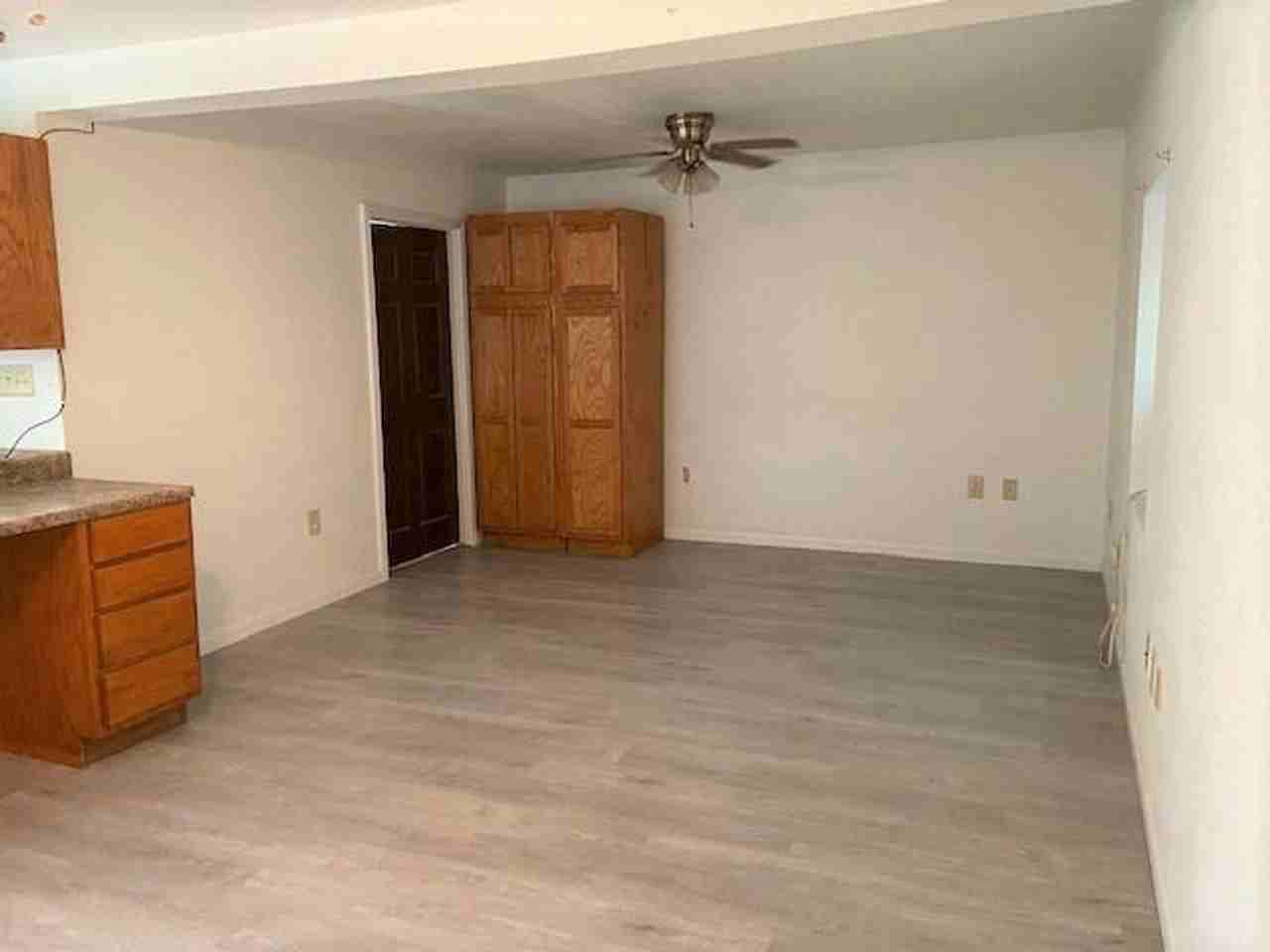 1723 18th St - Photo 5 of 12