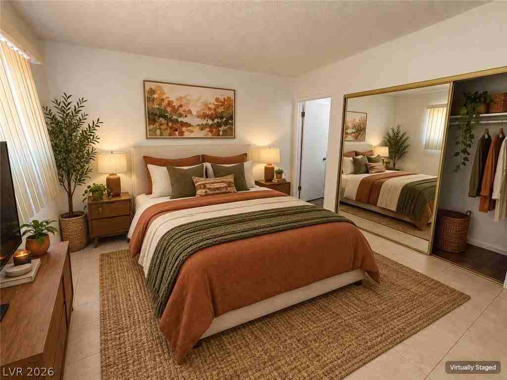 5055 Blanton Dr - Photo 6 of 19