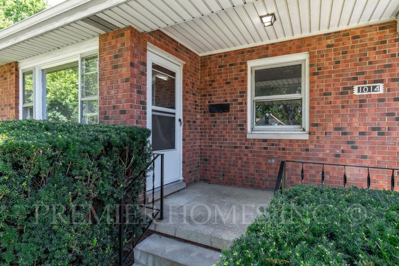 1012 Saxon Ave - Photo 2 of 15