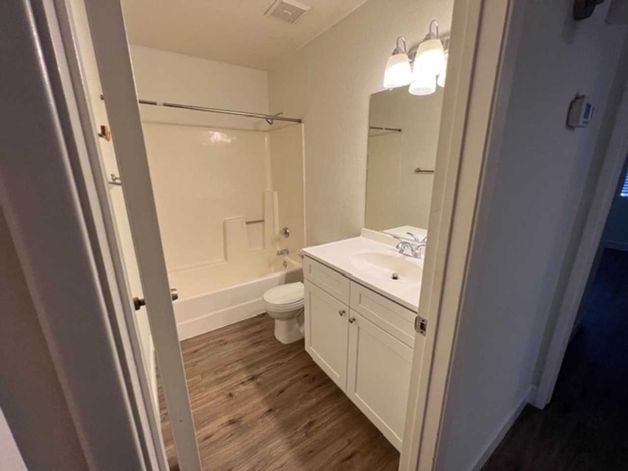 2836 E Irwin Ave - Photo 4 of 8