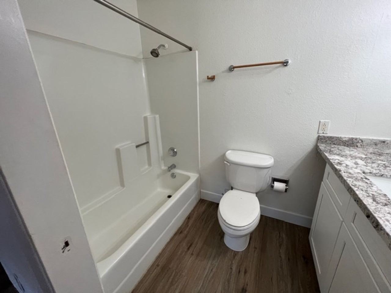 2836 E Irwin Ave - Photo 7 of 8