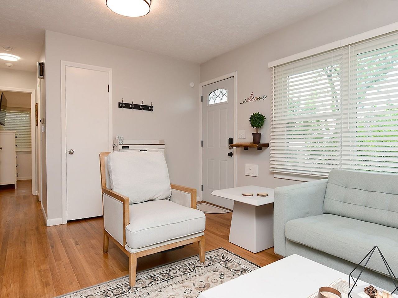 619 S 68th St - Photo 3 of 31