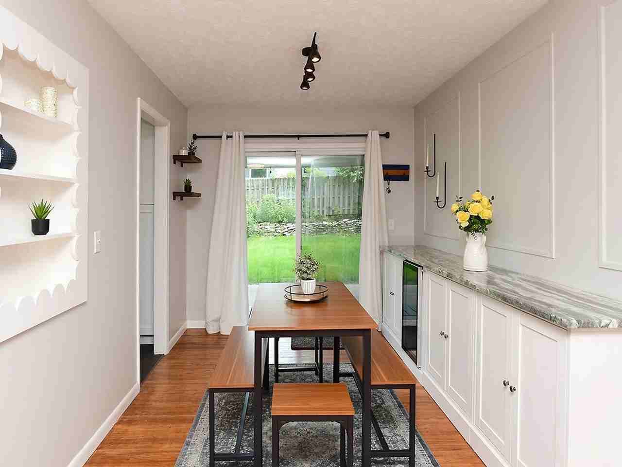 619 S 68th St - Photo 4 of 31
