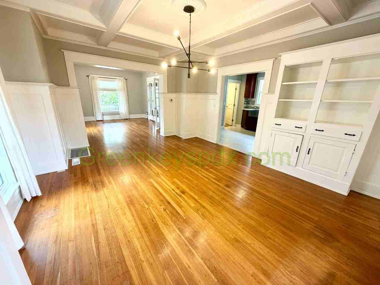 4320 Se Holgate Blvd - Photo 2 of 42