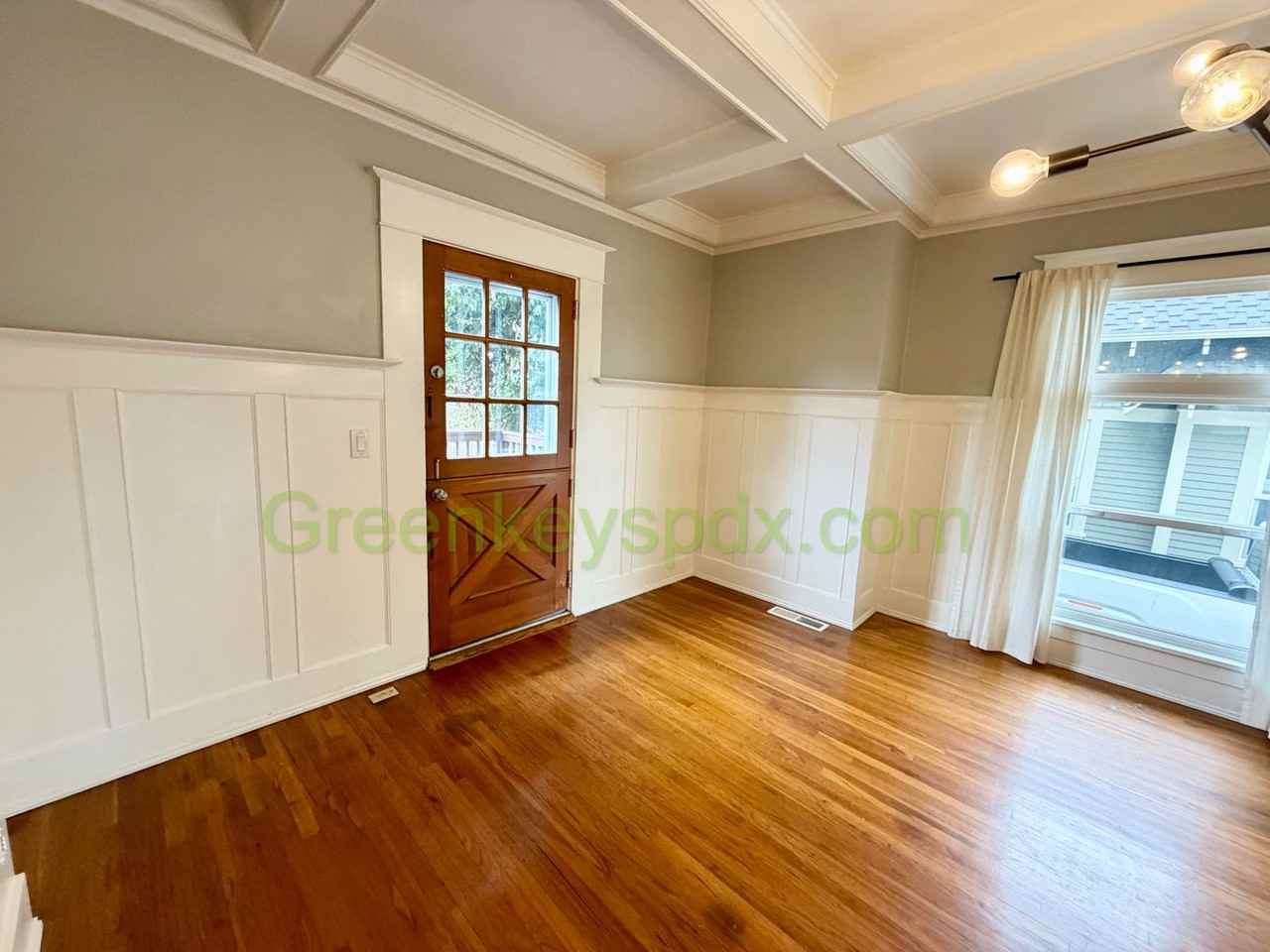 4320 Se Holgate Blvd - Photo 7 of 42