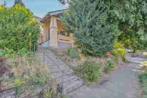 featured image of 236 Ne Lombard St