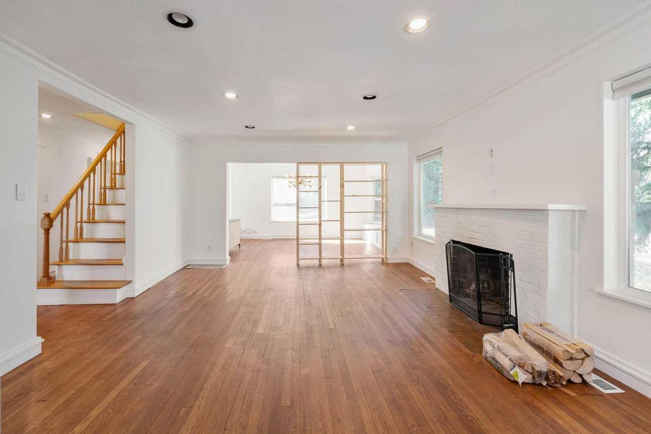 236 Ne Lombard St - Photo 6 of 41