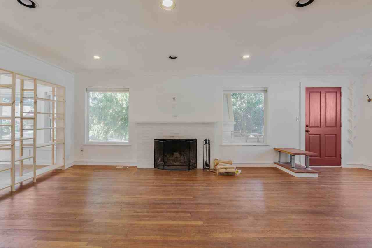 236 Ne Lombard St - Photo 7 of 41
