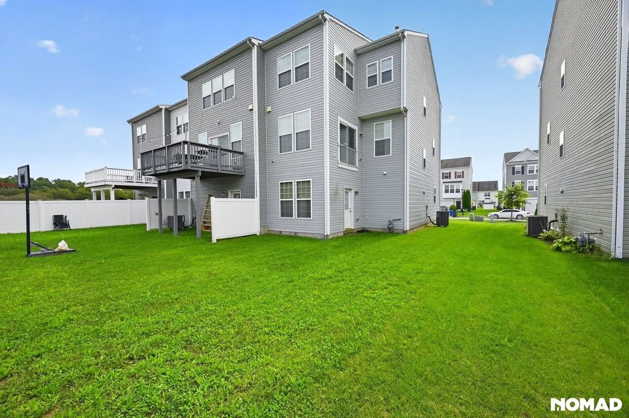 13122 Nittany Lion Cir - Photo 4 of 33