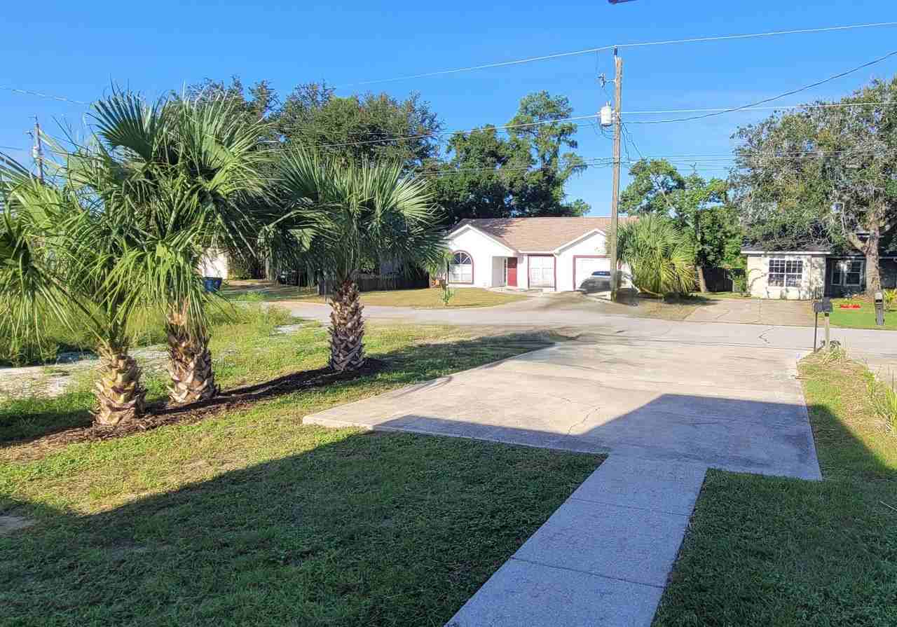 1828 Lake Ave - Photo 3 of 31