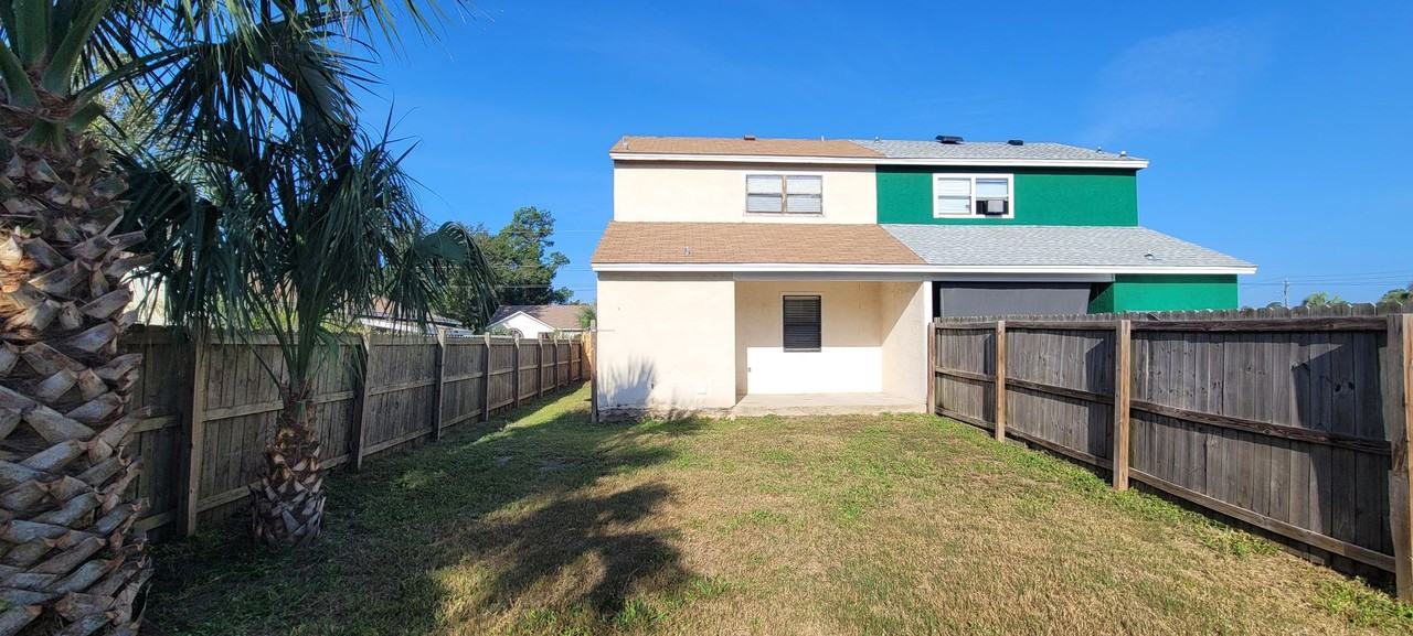 1828 Lake Ave - Photo 5 of 31
