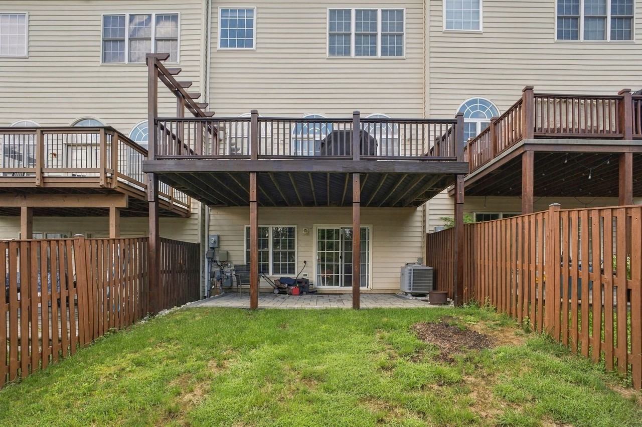 3342 Wilton Crest Ct - Photo 5 of 43