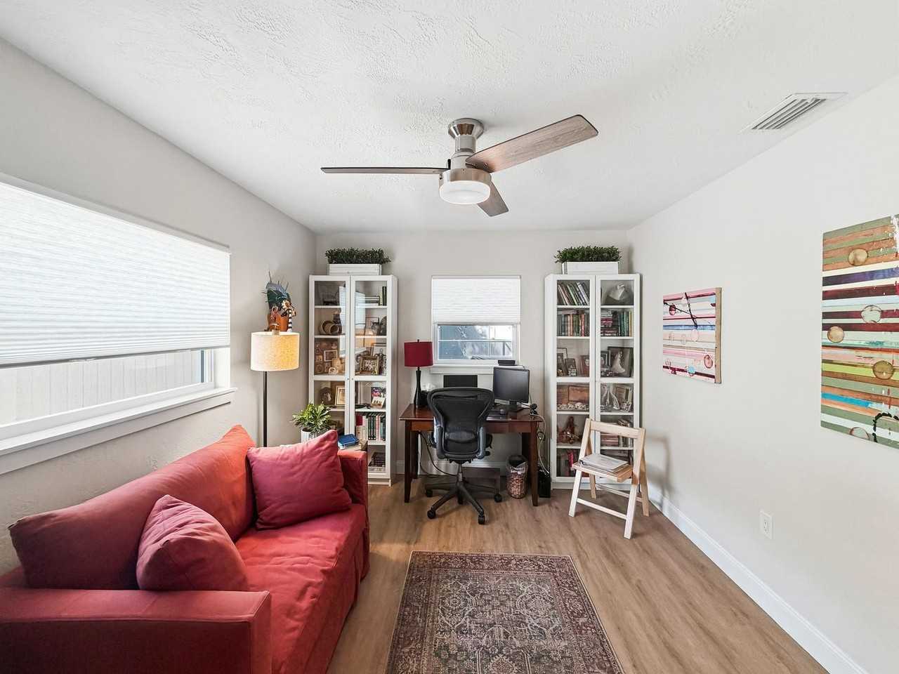 4970 98th Way N - Photo 6 of 31