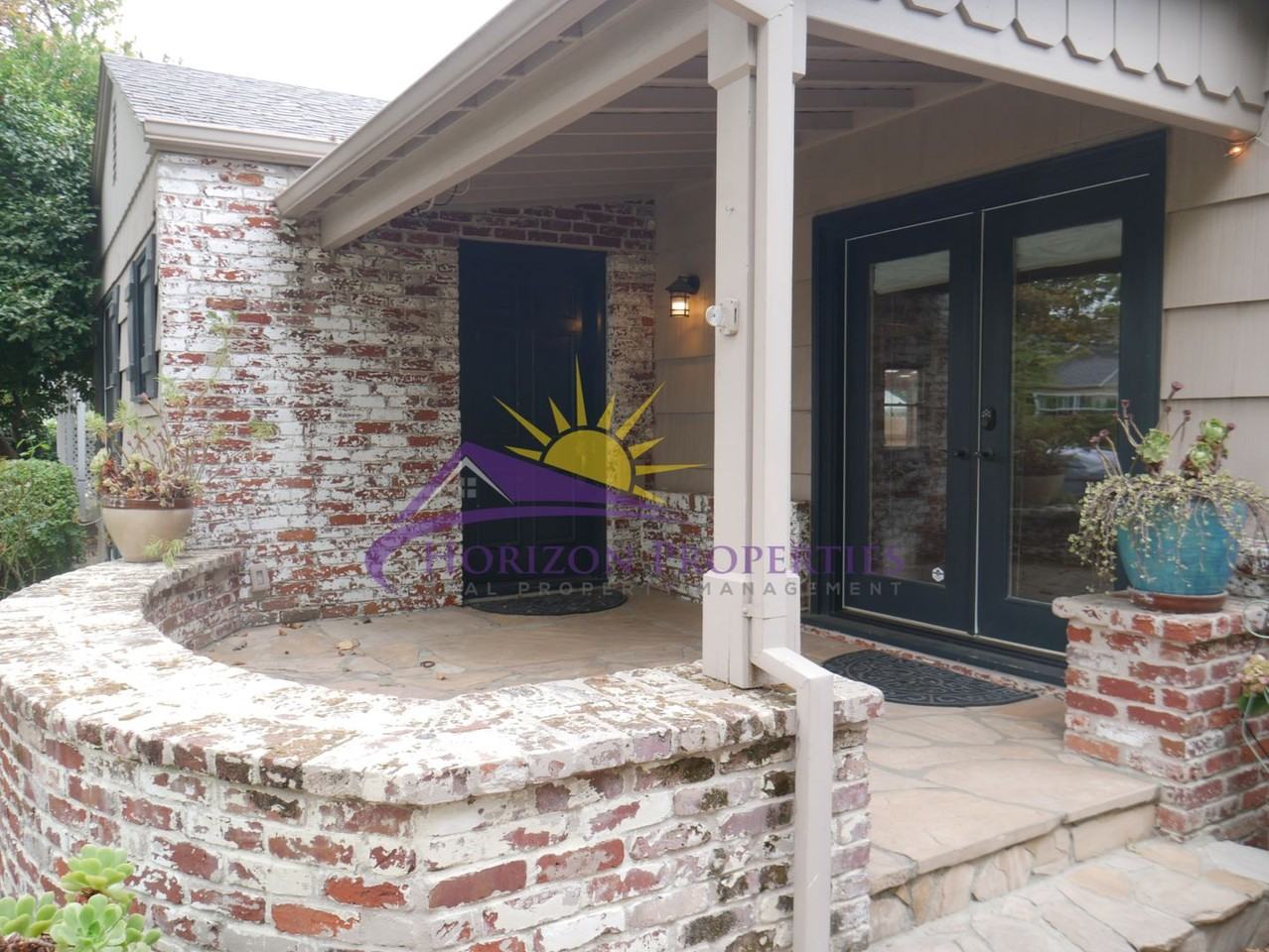 841 Robertson Way - Photo 2 of 49