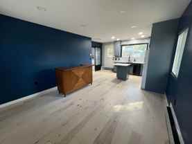 240 1/2 Beverley Ave - Photo 1 of 1