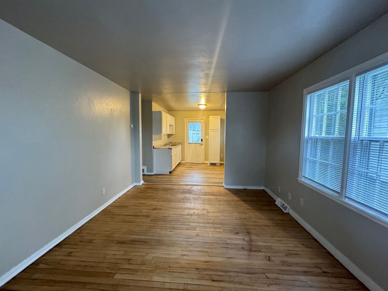3928 N 30th St - Photo 3 of 26