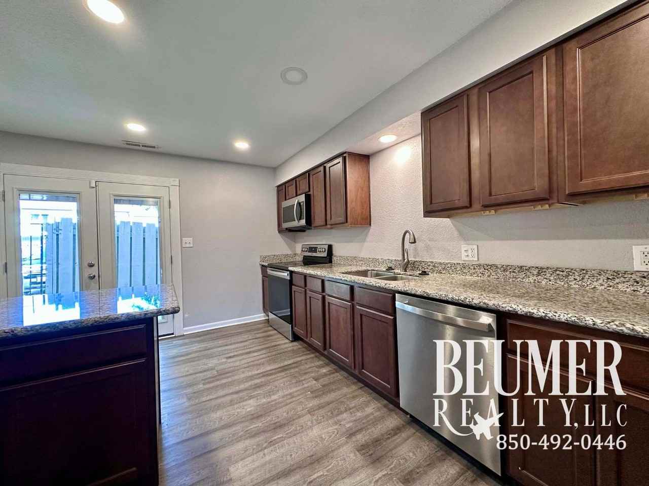 4823 Huron Dr - Photo 3 of 19