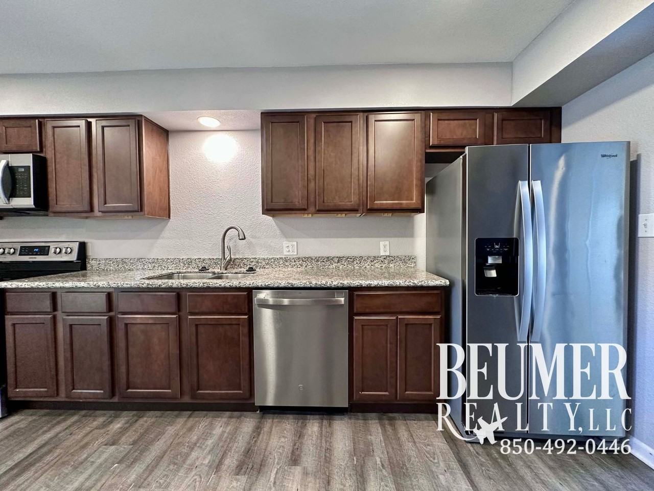 4823 Huron Dr - Photo 5 of 19