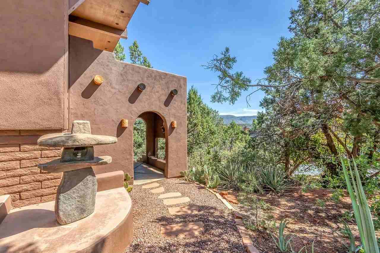 57 Coronado Trl - Photo 3 of 29
