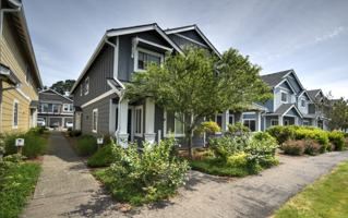 featured image of 6007 Illinois Ln Se #C