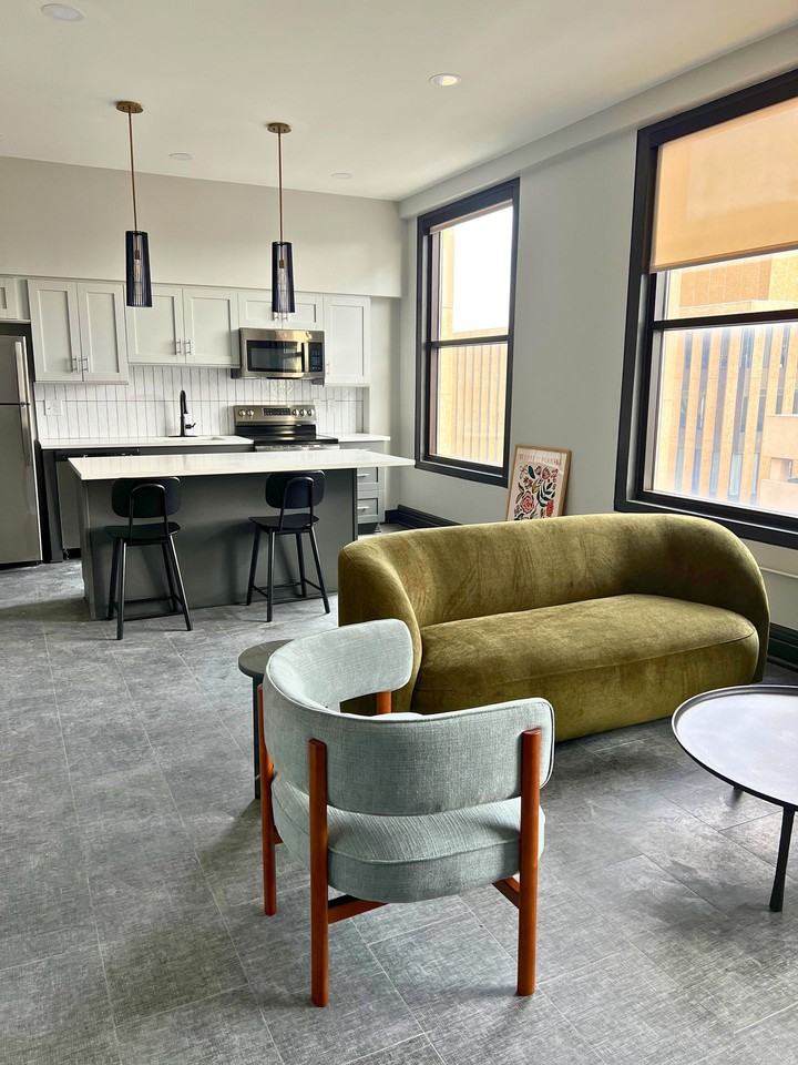 The Carrara on Farnam - Photo 4 of 19