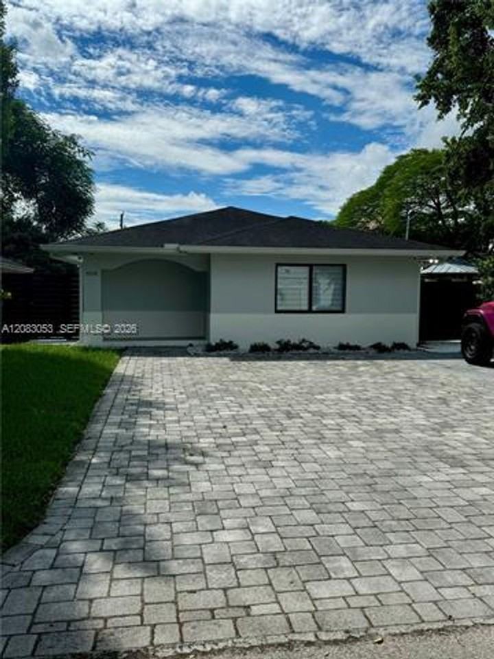 8814 Sw 126th Ter #8814 - Photo 4 of 43