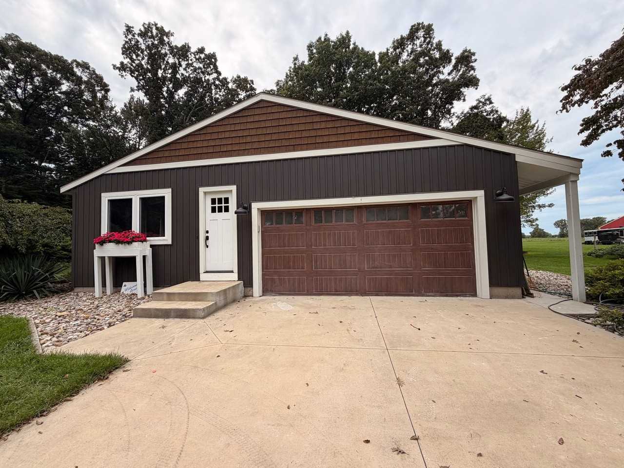 6375 Bauer Rd - Photo 5 of 31