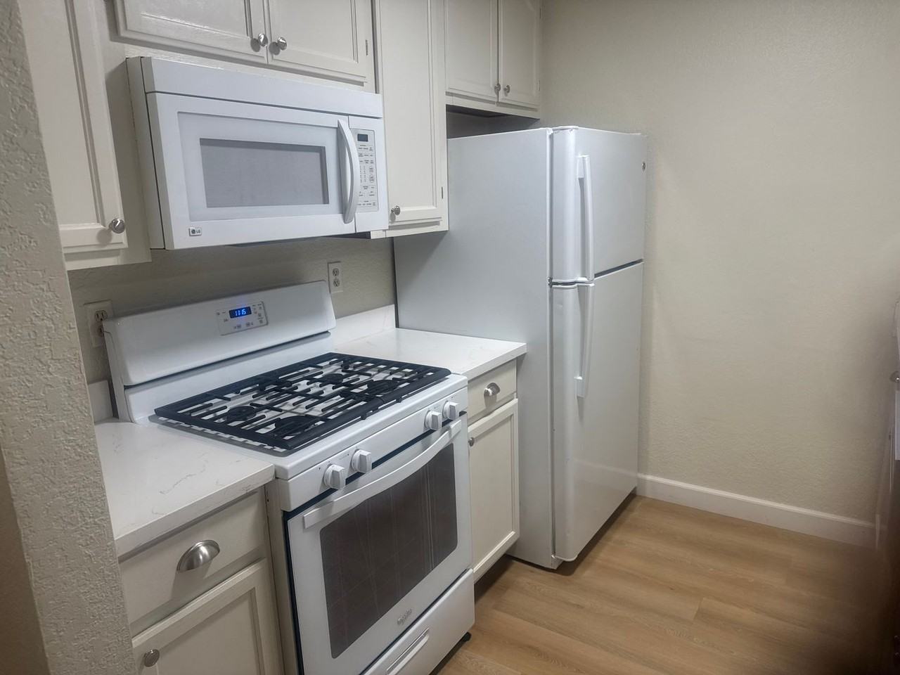 1801 Marshall Rd #607 - Photo 5 of 20