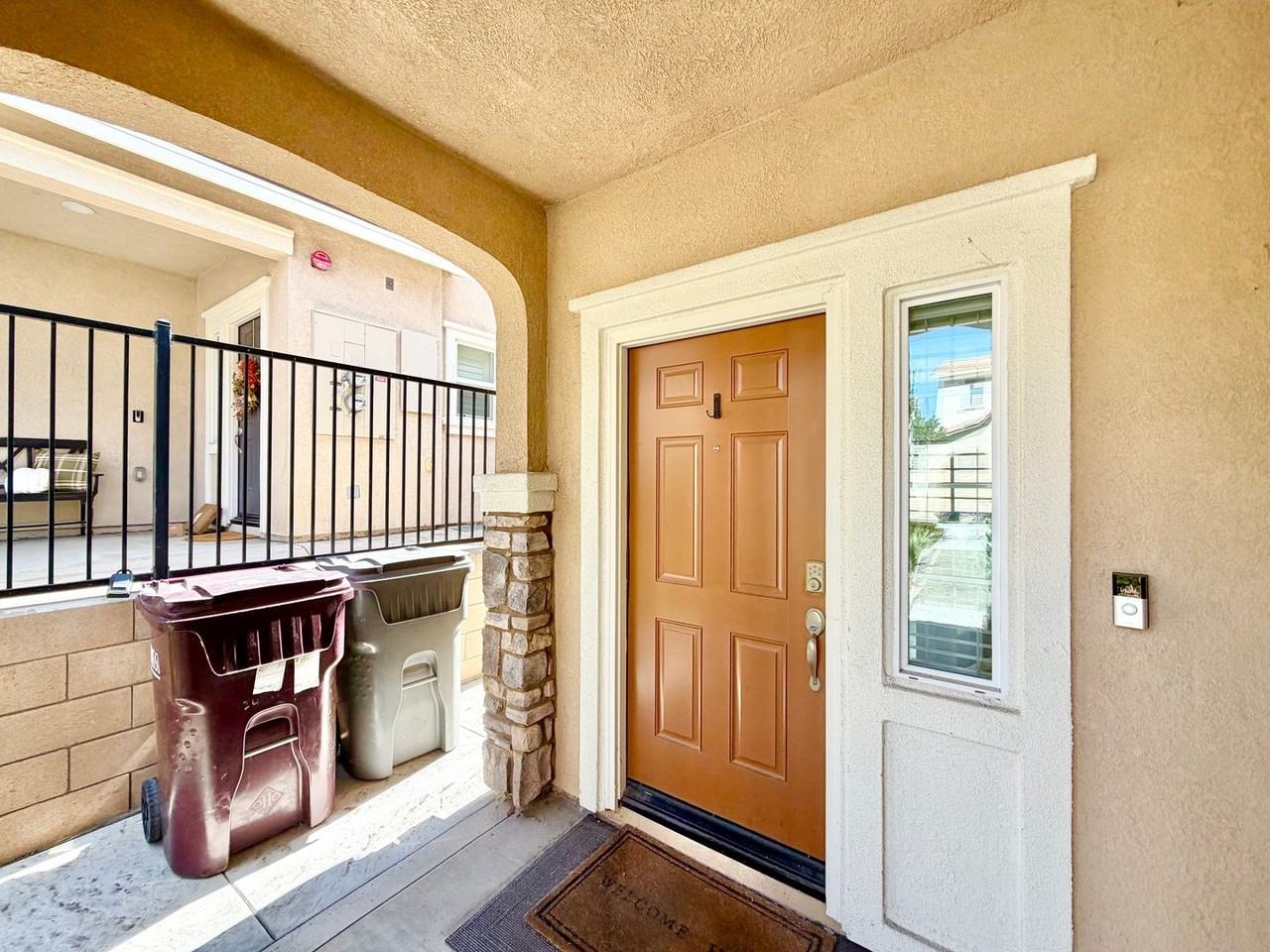 24242 Hazelnut Ave - Photo 5 of 50