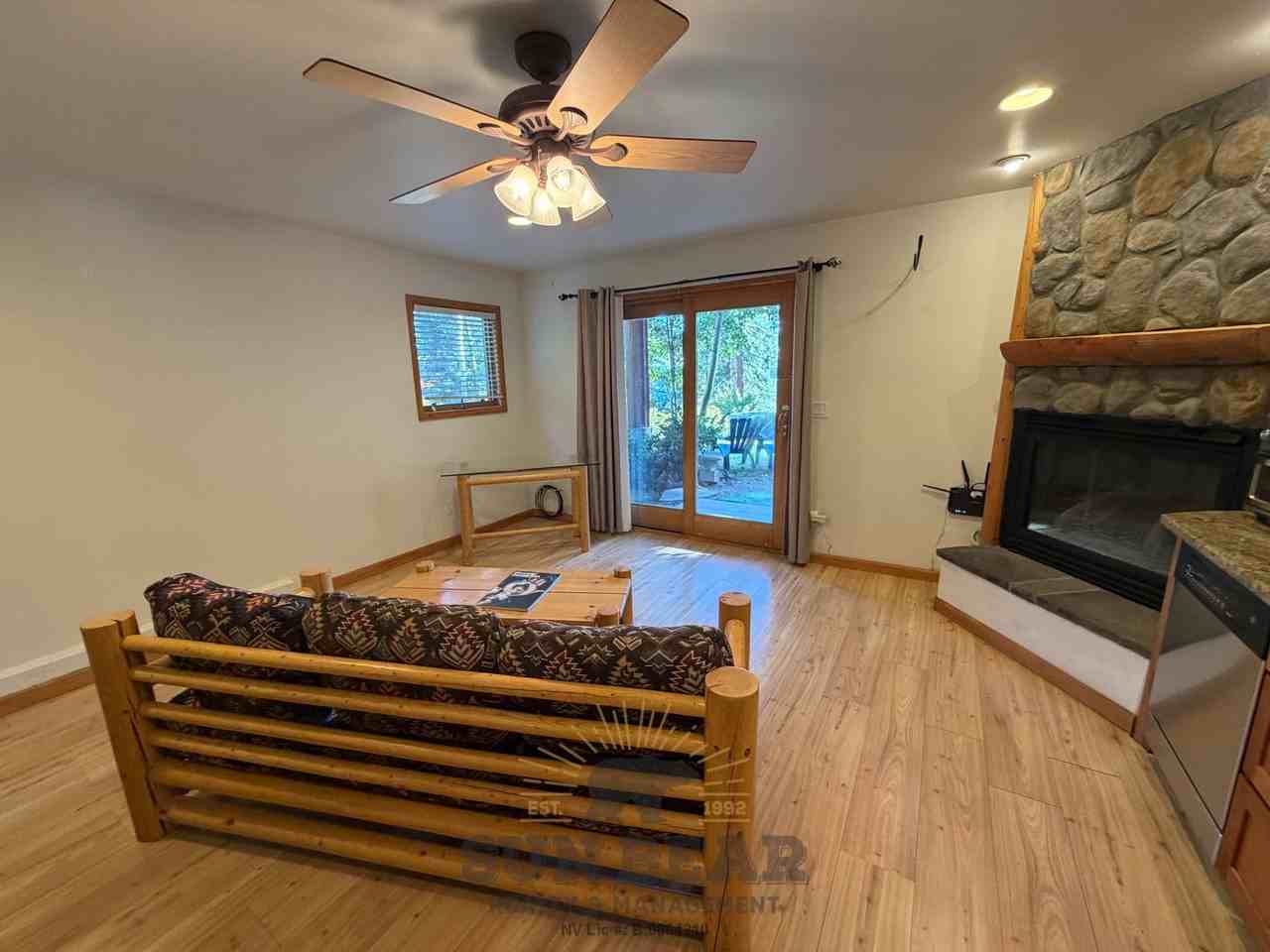 598 Lariat Cir - Photo 4 of 12