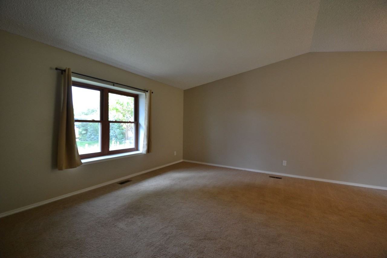 5080 Harvest Rd - Photo 2 of 19