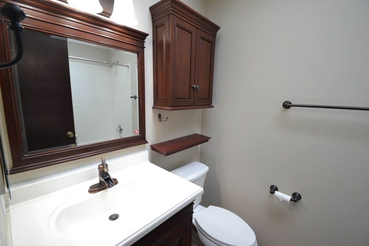 5080 Harvest Rd - Photo 7 of 19