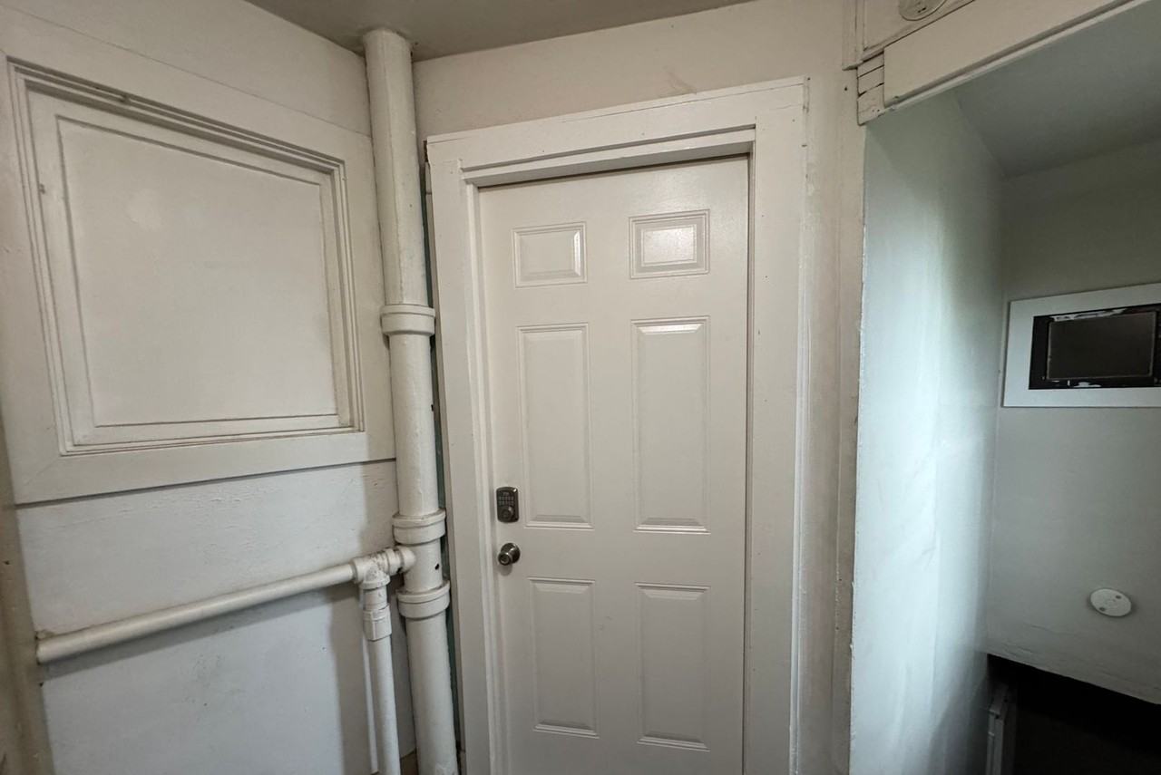 3935 N 13th St - Photo 6 of 21