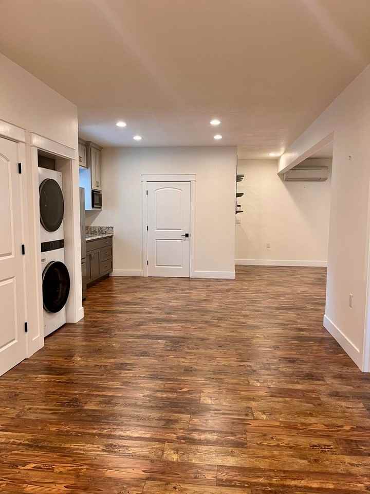 1184 Rutherford Dr #B - Photo 3 of 23