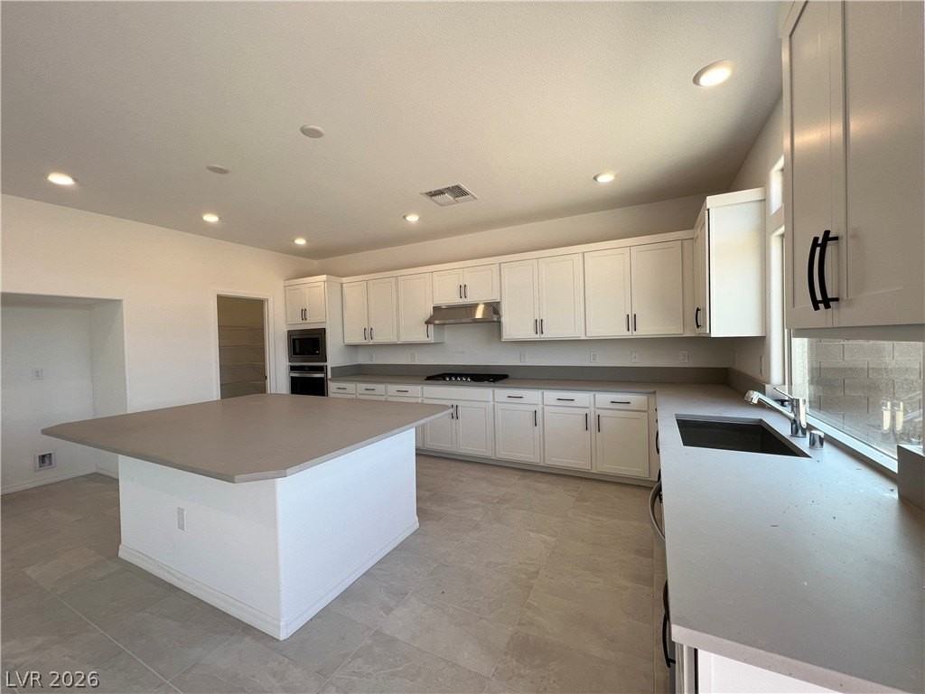 7129 Bold Rock Ave - Photo 4 of 30