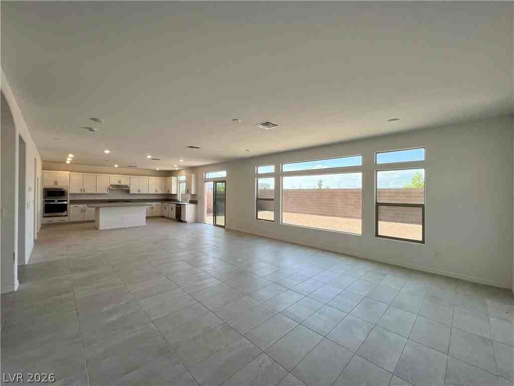 7129 Bold Rock Ave - Photo 6 of 30