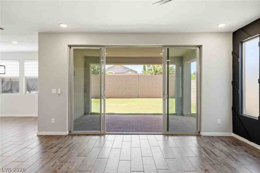 8269 Skye Highlands St - Photo 5 of 36