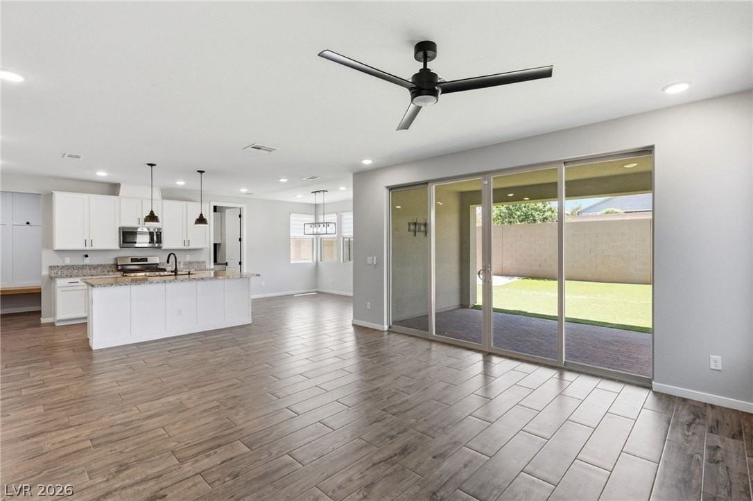 8269 Skye Highlands St - Photo 6 of 36