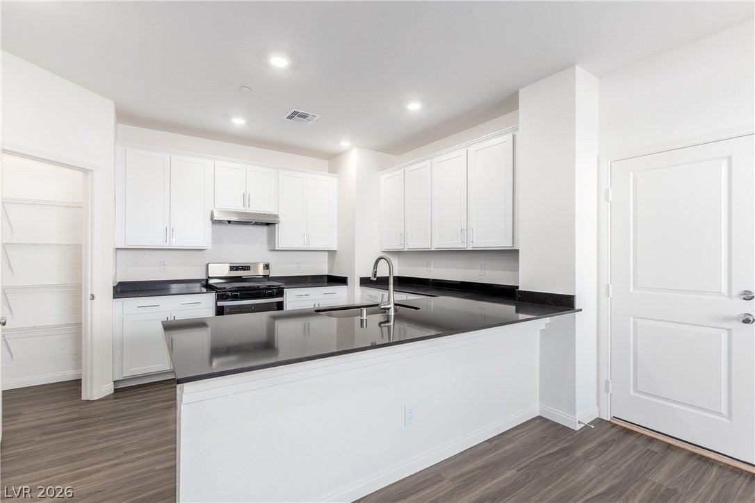 2685 Abrantes Pl - Photo 2 of 26